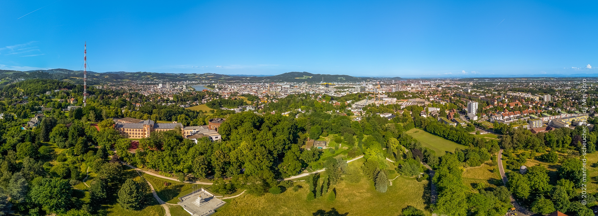 Linz-Teilpanorama aus der Luft aufgenommen